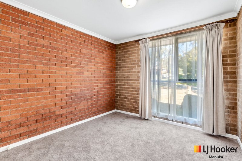 Photo - 27 Muresk Street, Farrer ACT 2607 - Image 8