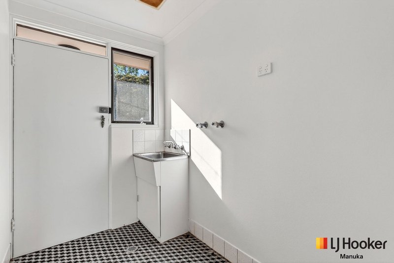 Photo - 27 Muresk Street, Farrer ACT 2607 - Image 10