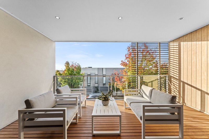 Photo - 27 Muyan Circuit, Burwood VIC 3125 - Image 13