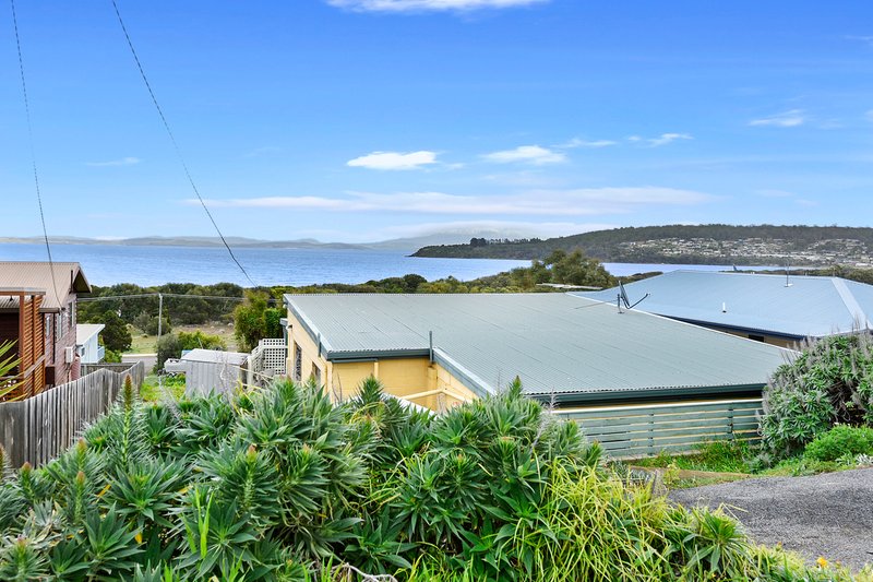 27 Myrica Street, Primrose Sands TAS 7173