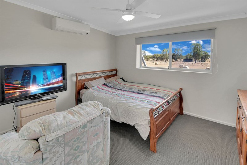 Photo - 27 Netherway Drive, Quantong VIC 3401 - Image 5