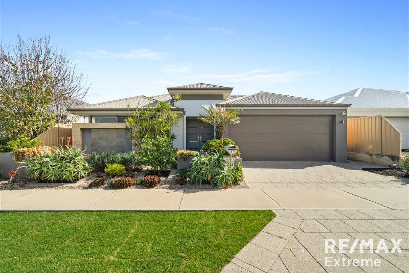 27 Newmarket Parade , Butler WA 6036