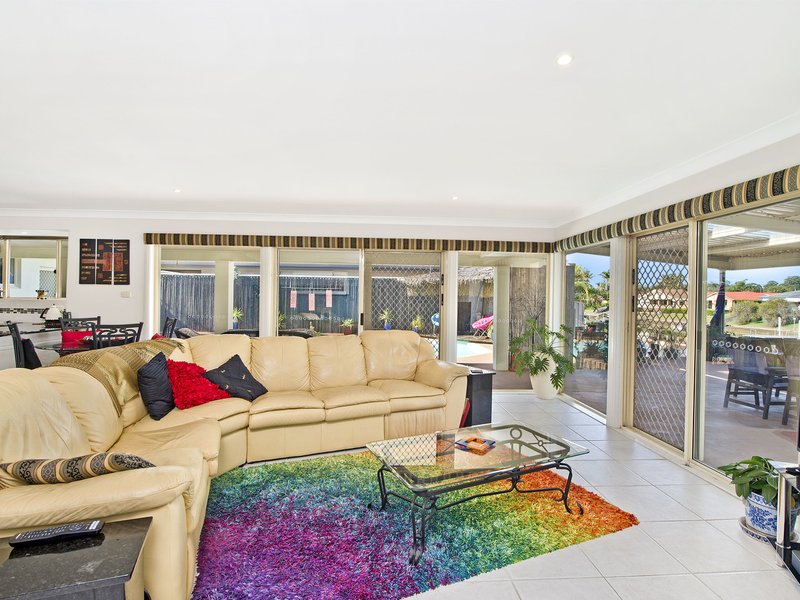 Photo - 27 Newport Crescent, Port Macquarie NSW 2444 - Image 6