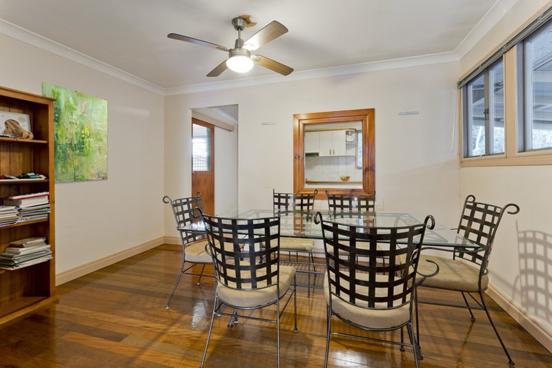 Photo - 27 Normanton Street, Stafford Heights QLD 4053 - Image 3