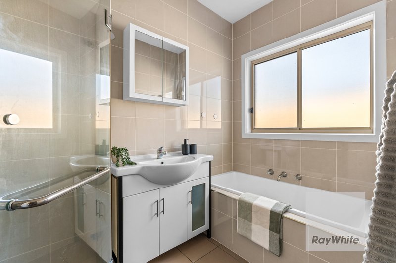 Photo - 2/7 North Crescent, Heidelberg West VIC 3081 - Image 9