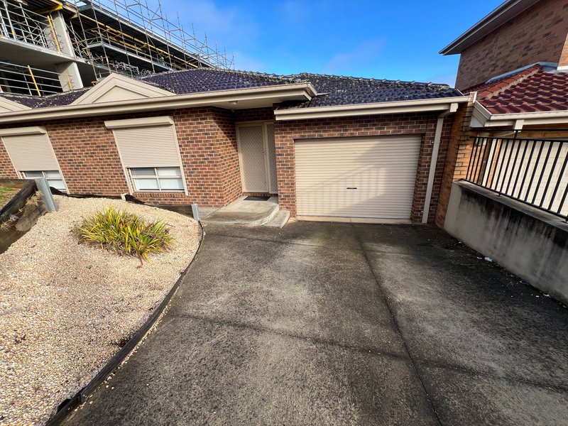 Photo - 27 Northumberland Road, Pascoe Vale VIC 3044 - Image 2