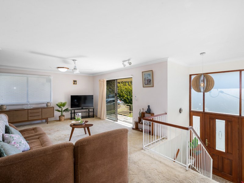 Photo - 27 Novello Street, Mansfield QLD 4122 - Image 3