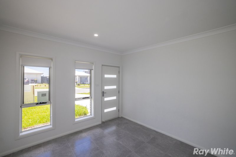 Photo - 2/7 Oceania Street, Forster NSW 2428 - Image 5