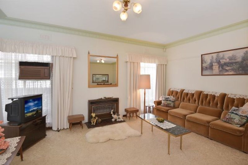 Photo - 27 O'Connell Street, Kingsbury VIC 3083 - Image 4