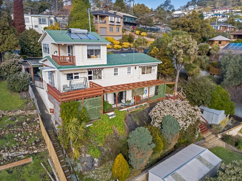 Photo - 27 Ogilvie Street, Mount Stuart TAS 7000 - Image 2