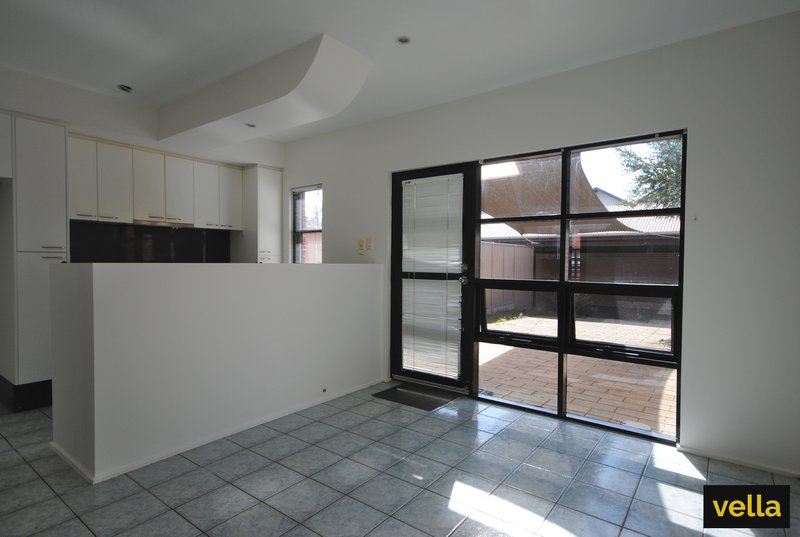 Photo - 2/7 Orange Lane, Norwood SA 5067 - Image 9
