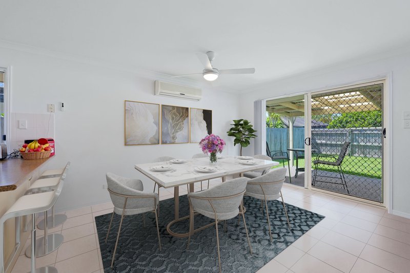 Photo - 27 O'Reilly Drive, Caloundra West QLD 4551 - Image 7