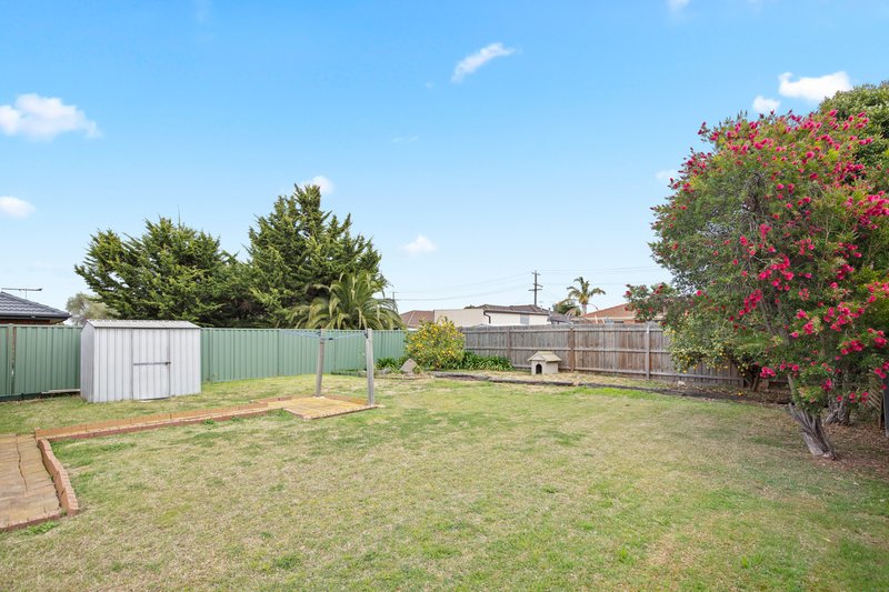 Photo - 27 Oriole Drive, Werribee VIC 3030 - Image 10