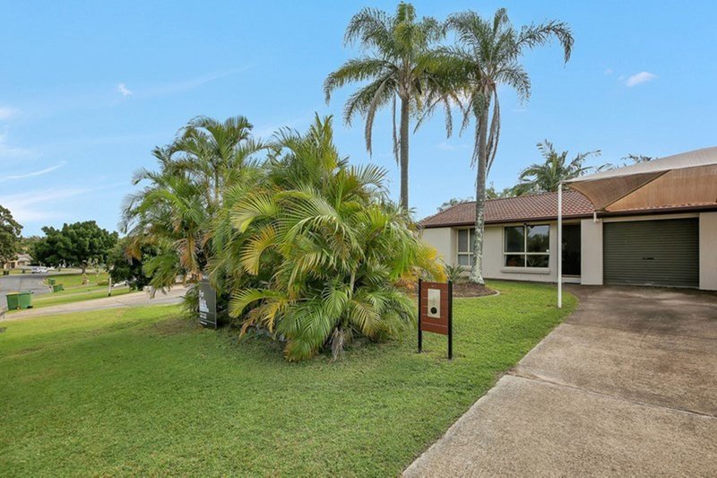 Photo - 2/7 Orkney Place, Labrador QLD 4215 - Image 1