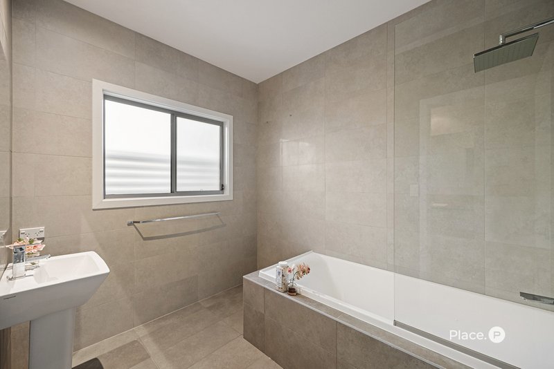 Photo - 27 Outram Street, Lota QLD 4179 - Image 17