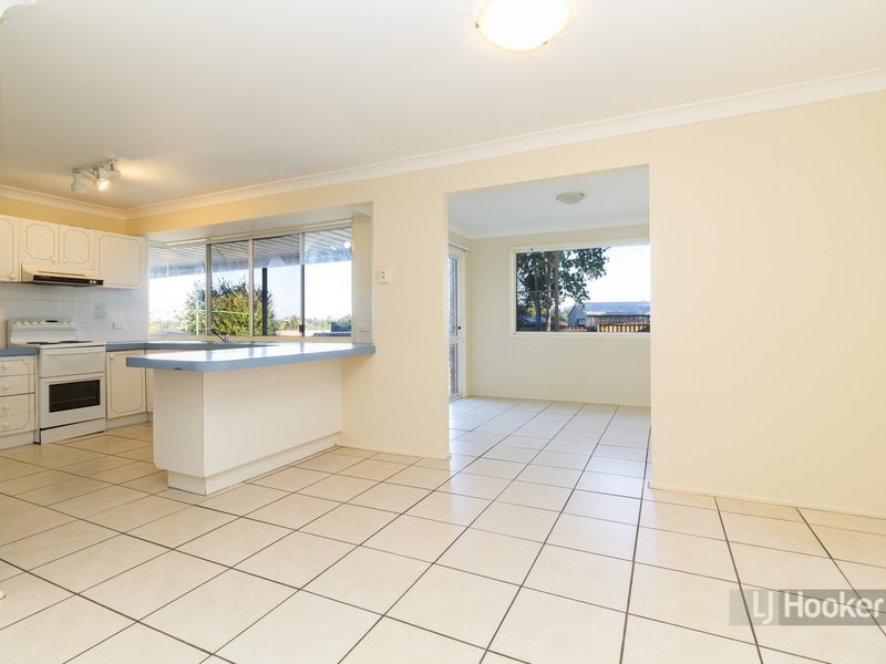 Photo - 27 Owens Street, Boronia Heights QLD 4124 - Image 4