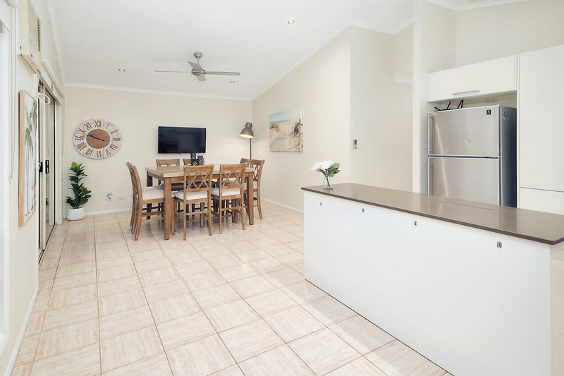 Photo - 27 Oxley Place, Forest Lake QLD 4078 - Image 9