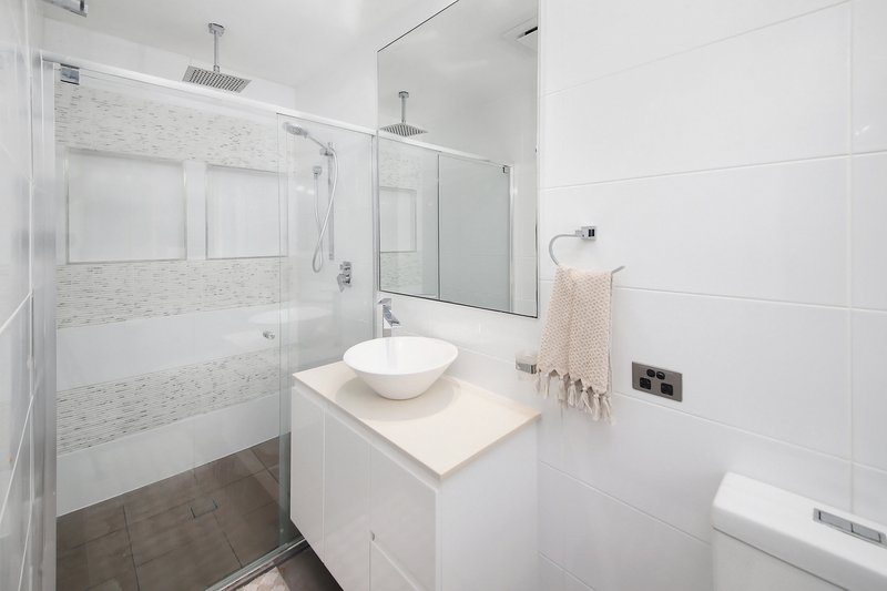 Photo - 27 Oxley Place, Forest Lake QLD 4078 - Image 12