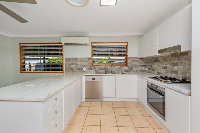 Photo - 27 Pacific Avenue, Bushland Beach QLD 4818 - Image 7