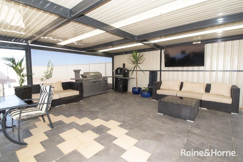 Photo - 27 Paltridge Avenue, Stirling North SA 5710 - Image 17