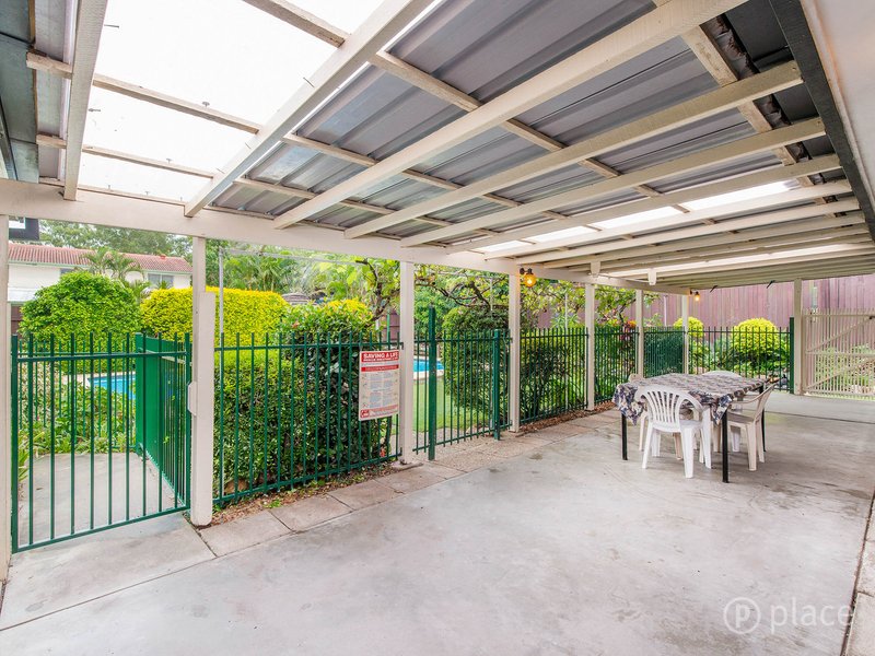 Photo - 27 Pandian Crescent, Bellbowrie QLD 4070 - Image 15