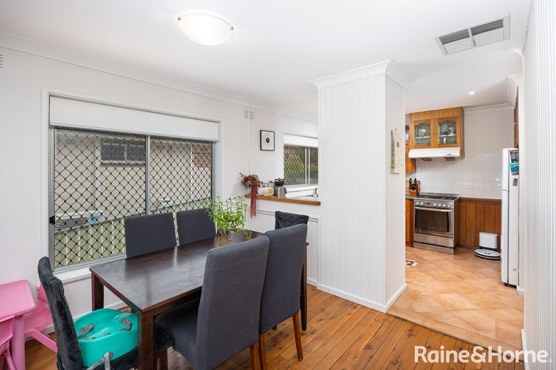 Photo - 27 Panorama Street, Kooringal NSW 2650 - Image 6