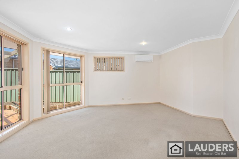 Photo - 2/7 Paradise Close, Old Bar NSW 2430 - Image 2