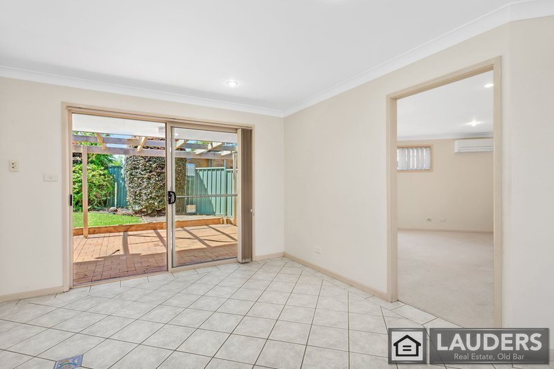 Photo - 2/7 Paradise Close, Old Bar NSW 2430 - Image 7