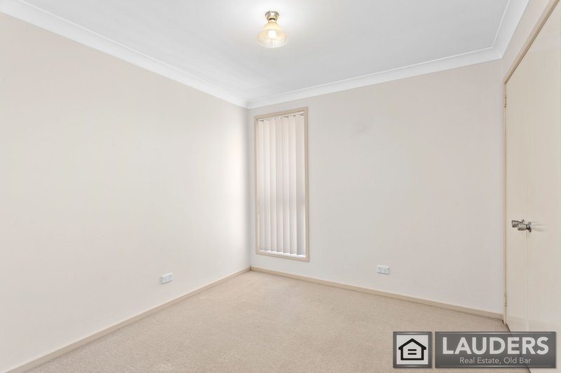 Photo - 2/7 Paradise Close, Old Bar NSW 2430 - Image 10