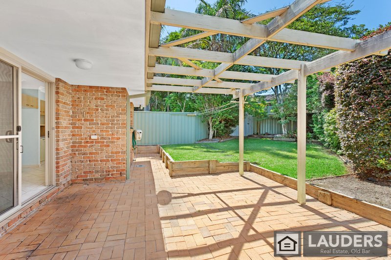 Photo - 2/7 Paradise Close, Old Bar NSW 2430 - Image 13