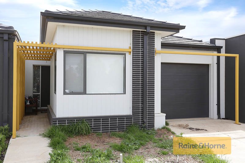 27 Parkleigh Drive, Kurunjang VIC 3337