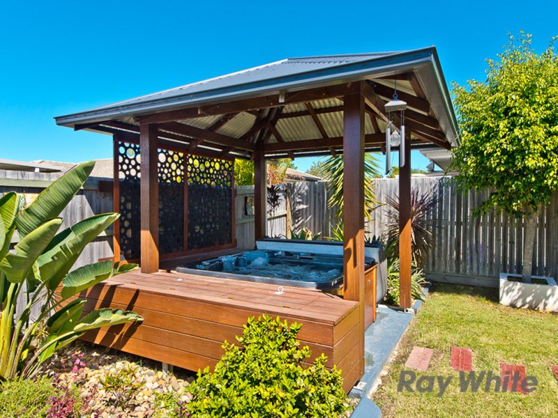 Photo - 27 Parkway Crescent, Murrumba Downs QLD 4503 - Image 4