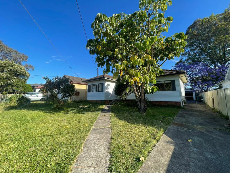 27 Parliament Road, Macquarie Fields NSW 2564