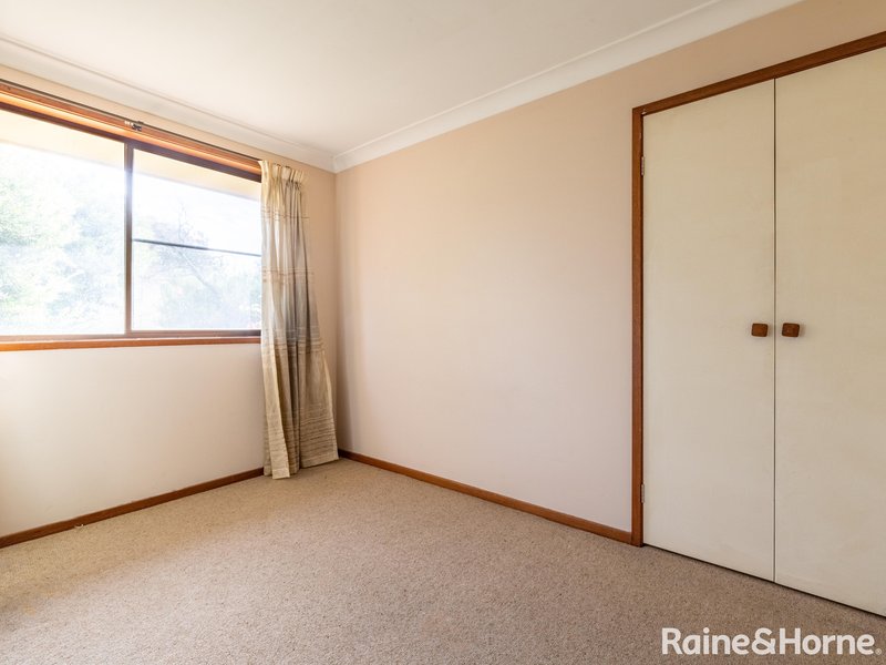 Photo - 27 Patterson Place, Kelso NSW 2795 - Image 8