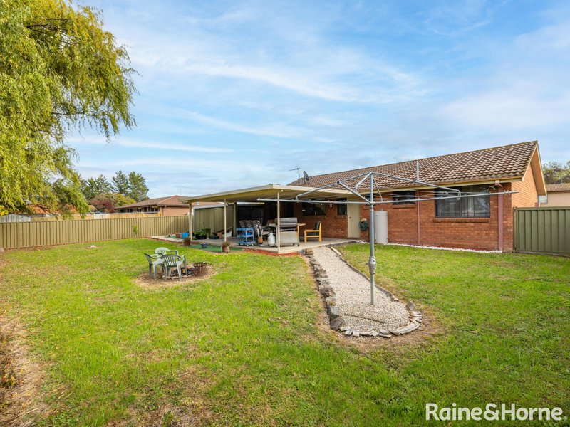 Photo - 27 Patterson Place, Kelso NSW 2795 - Image 11