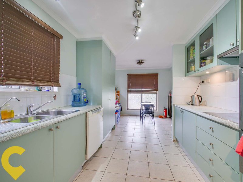 Photo - 27 Paul Street, Kallangur QLD 4503 - Image 7