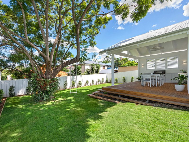 Photo - 27 Pelham Street, Coorparoo QLD 4151 - Image 15