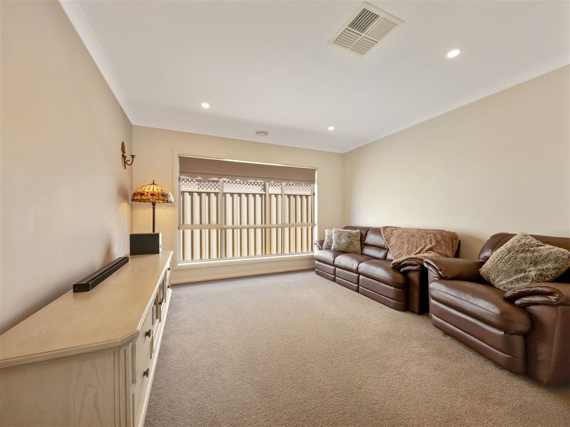 Photo - 27 Pelican Court, Wangaratta VIC 3677 - Image 7