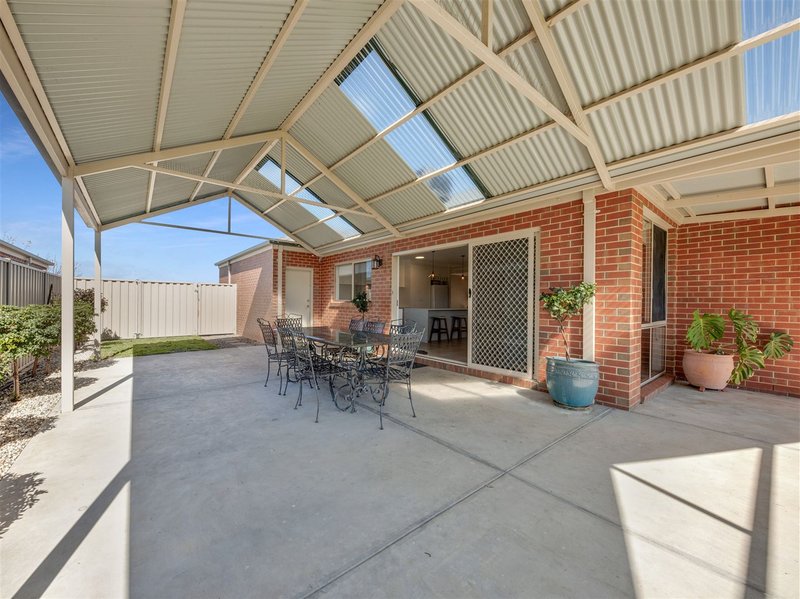 Photo - 27 Pelican Court, Wangaratta VIC 3677 - Image 13