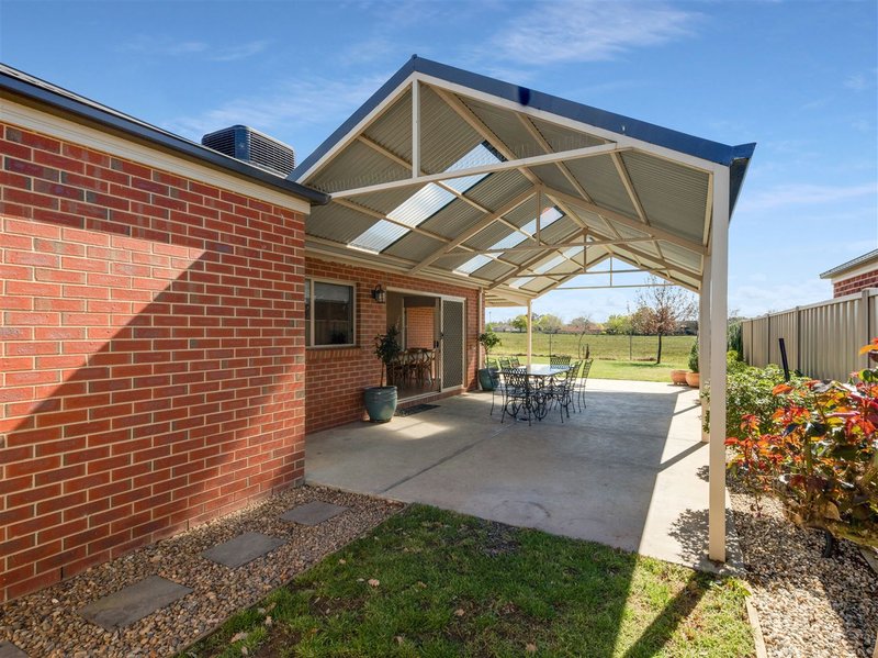 Photo - 27 Pelican Court, Wangaratta VIC 3677 - Image 15