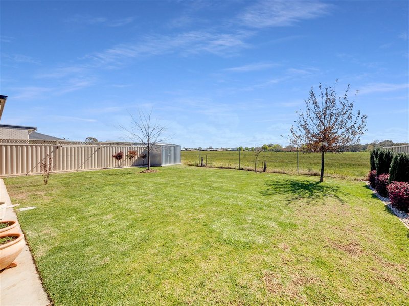 Photo - 27 Pelican Court, Wangaratta VIC 3677 - Image 17