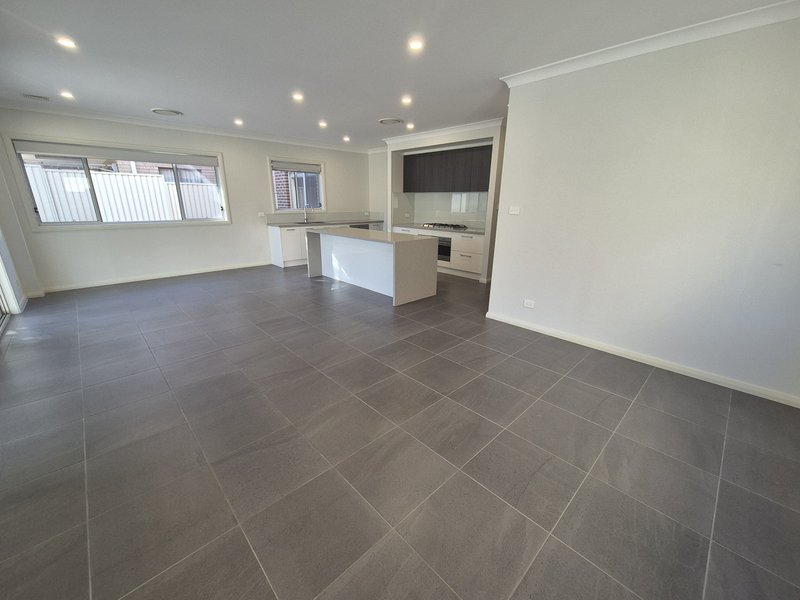 Photo - 27 Pemberton Street, Parramatta NSW 2150 - Image 2
