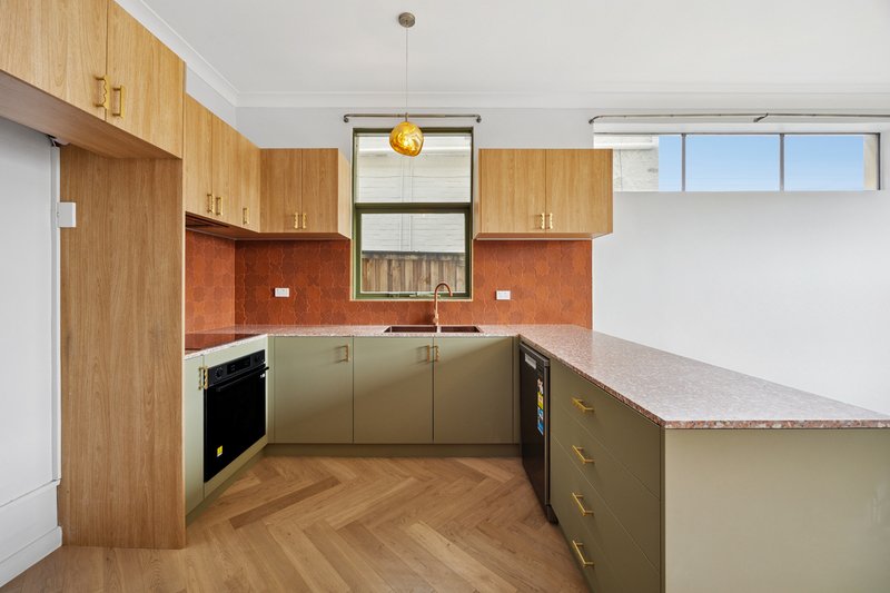 Photo - 2/7 Penkivil Street, Bondi NSW 2026 - Image 5