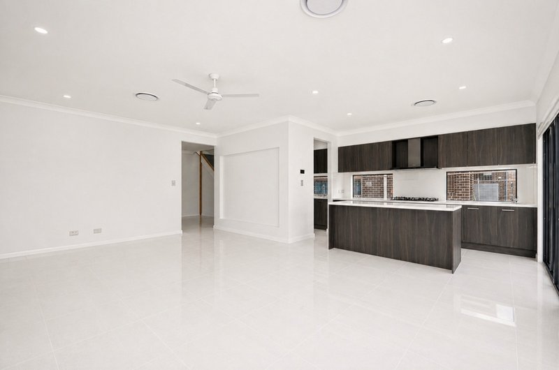 Photo - 27 Pentecost Crescent, Marsden Park NSW 2765 - Image 2
