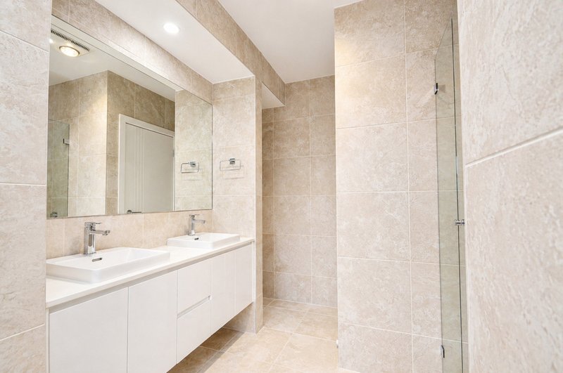 Photo - 27 Pentecost Crescent, Marsden Park NSW 2765 - Image 4