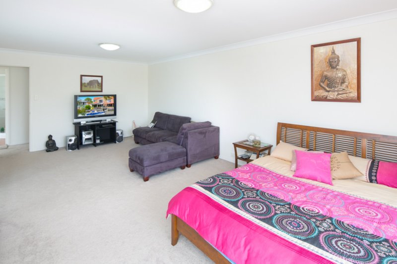 Photo - 2/7 Perry Place, Biggera Waters QLD 4216 - Image 21