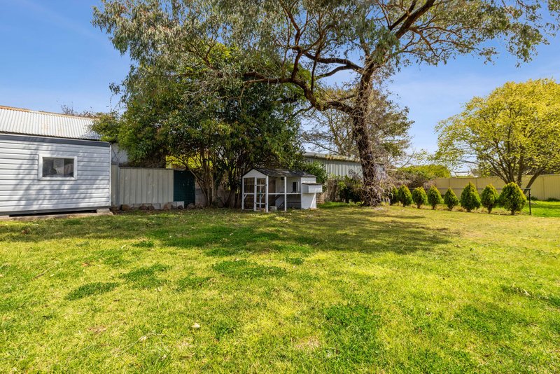 Photo - 27 Petit Street, Yass NSW 2582 - Image 20