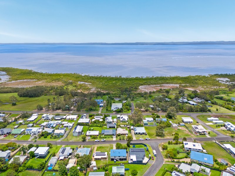 Photo - 27 Petrel Ave , River Heads QLD 4655 - Image 4