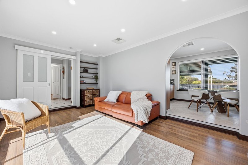 Photo - 27 Petterson Avenue, Kardinya WA 6163 - Image 3