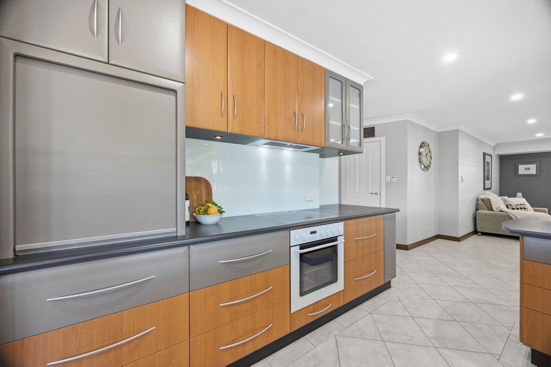 Photo - 27 Petterson Avenue, Kardinya WA 6163 - Image 7